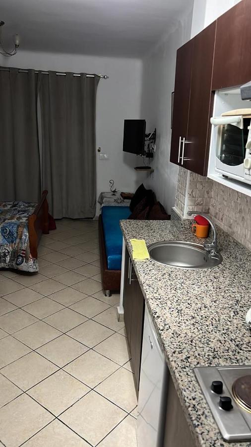 Studio Avec Piscine Et Wifi A Cabonegro Cabo Negro Exterior photo